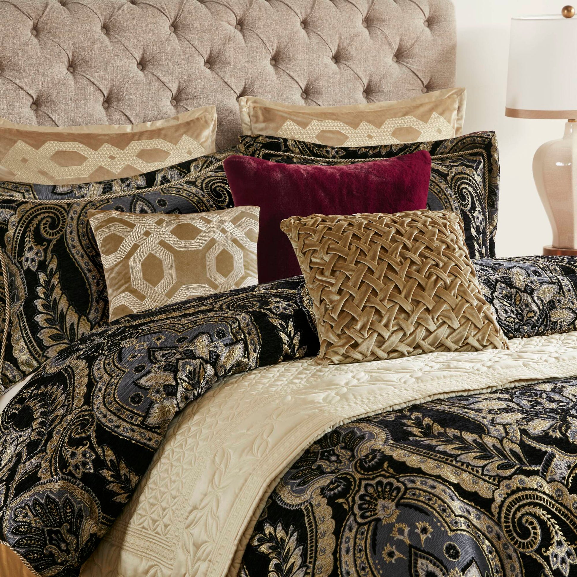 Croscill Classics Comforter Set