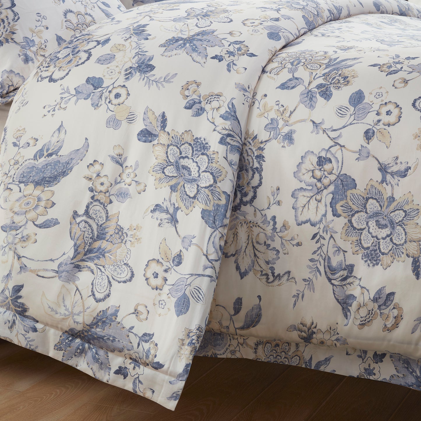 Croscill Home Mini Duvet Set