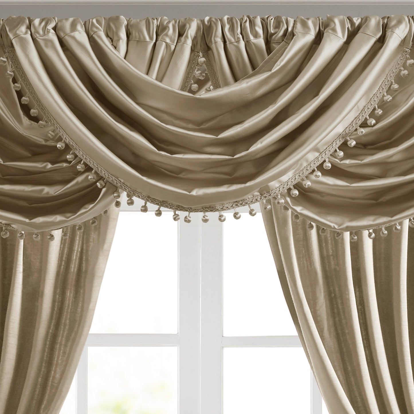 Croscill Classics Waterfall Valance (Single)