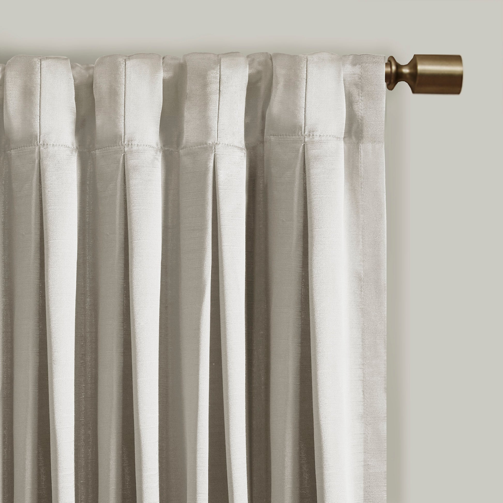 Croscill Classics Pleat Curtain Panel with Tieback (Single)