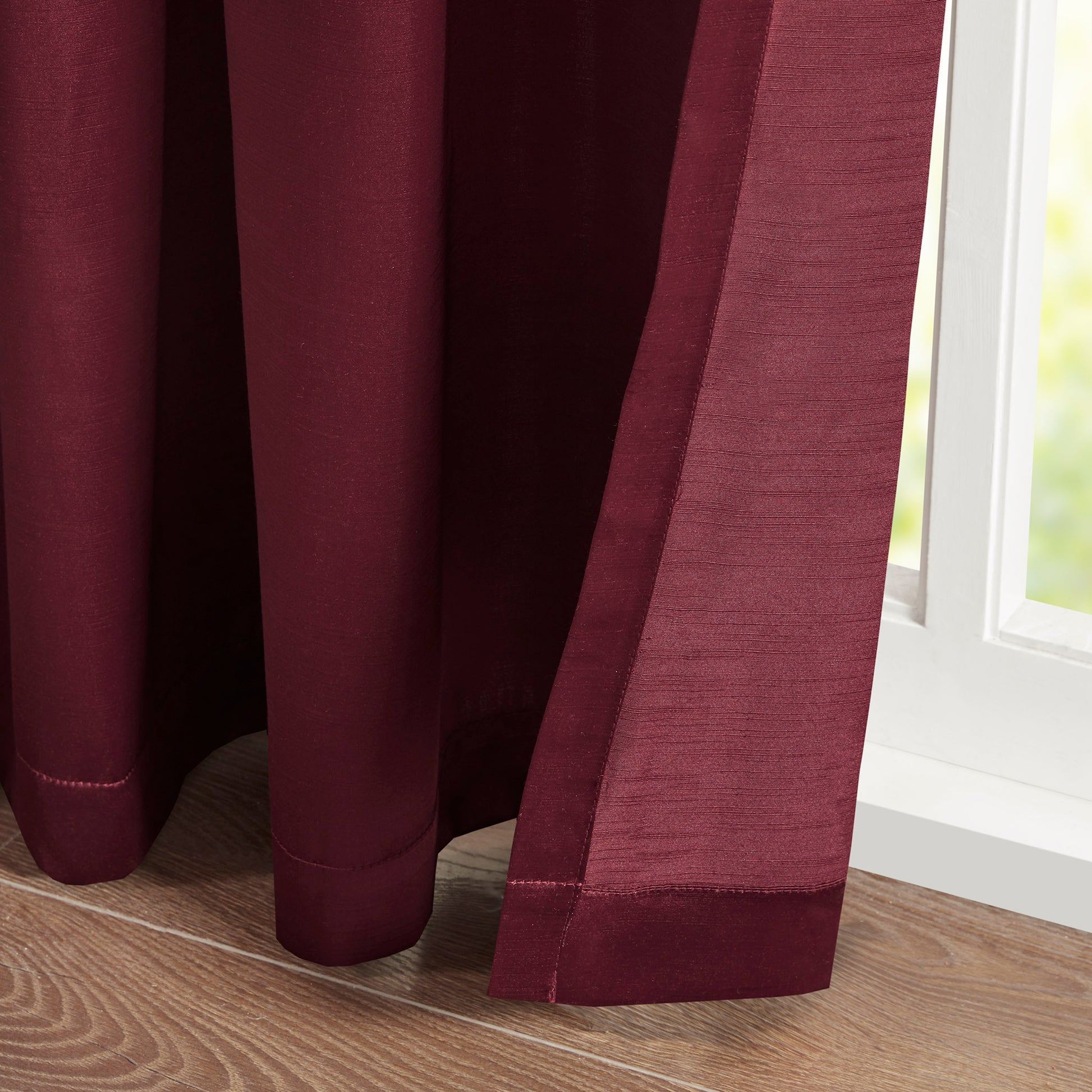 Croscill Classics Pleat Curtain Panel with Tieback (Single)