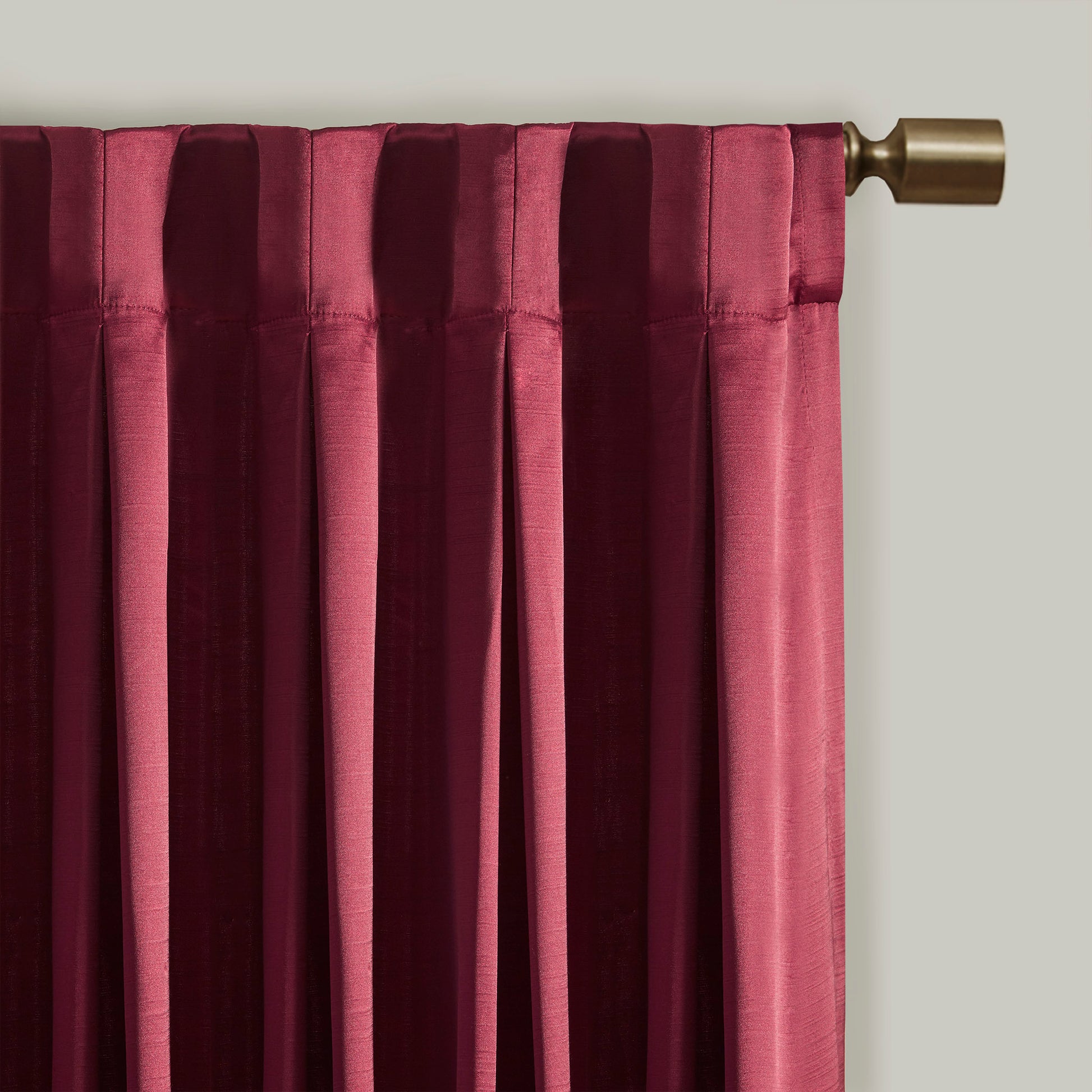 Croscill Classics Pleat Curtain Panel with Tieback (Single)