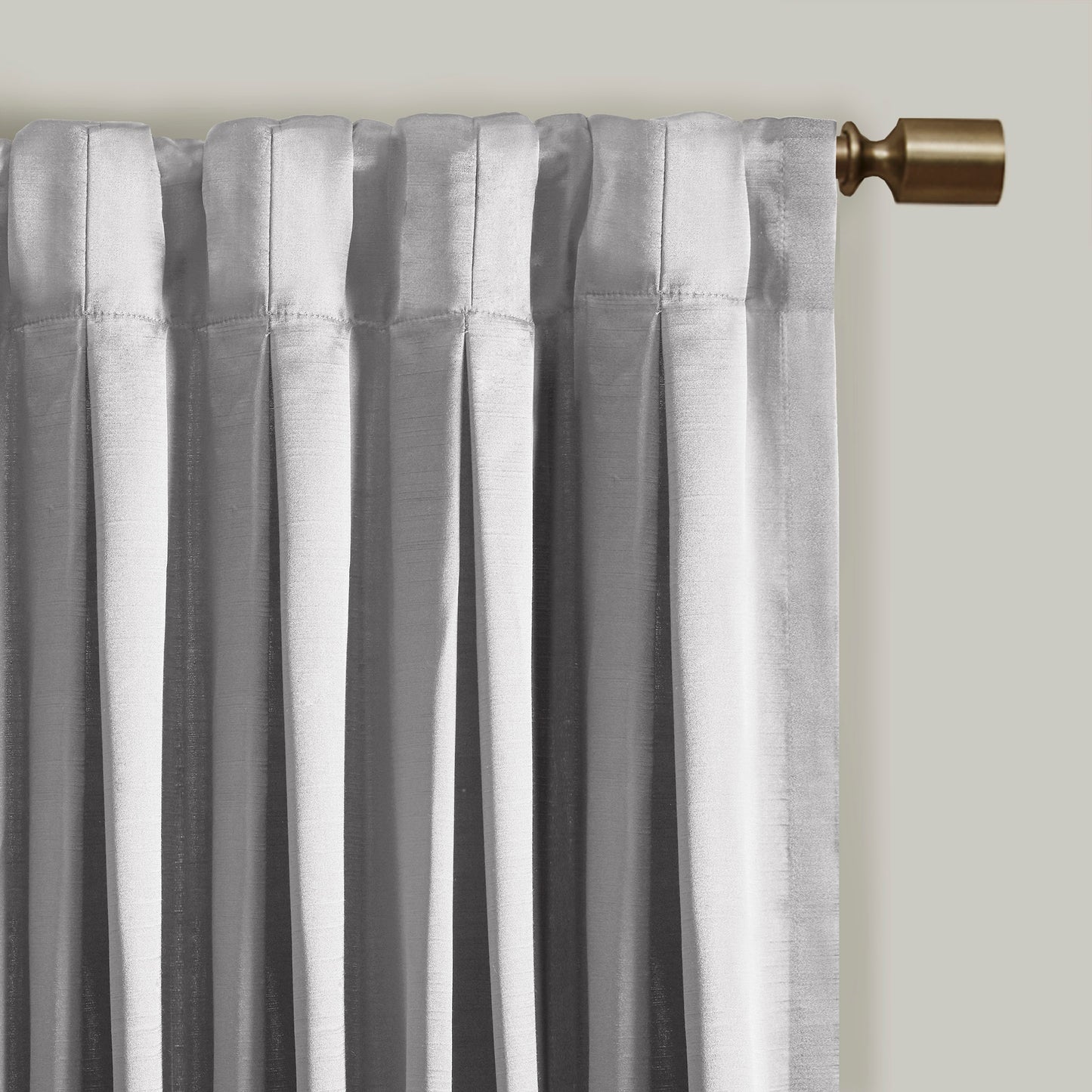 Croscill Classics Pleat Curtain Panel with Tieback (Single)